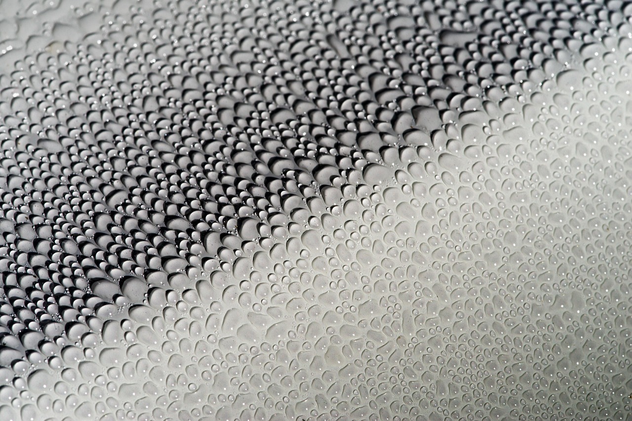 Water, droplets, effervescence — Side Under-Ride Accidents